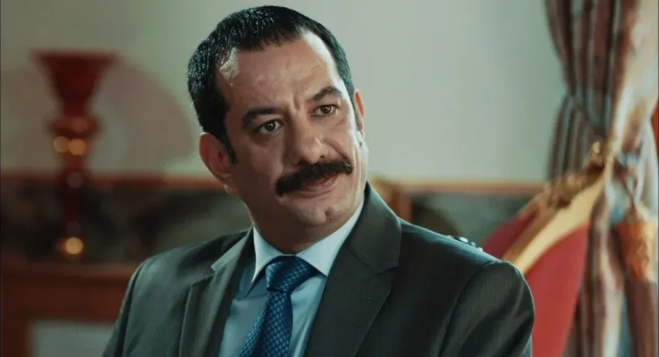 Ünlü Oyuncu Emre Törün’den Acı Haber: Sanat Dünyası Yasta