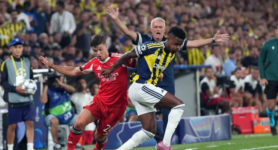 Benfica-Fenerbahçe Maçı Dünya Basınında Ses Getirdi! İşte Atılan Manşetler