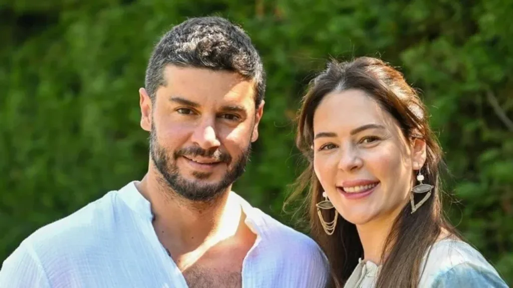 Berk Oktay ve Yıldız Çağrı Atiksoy’dan Bodrum’da “Boşanmıyoruz” Mesajı