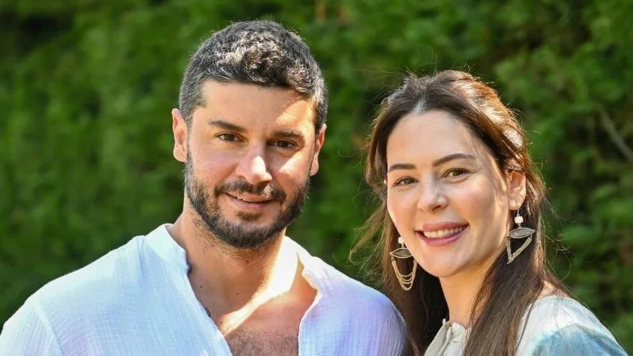 Berk Oktay ve Yıldız Çağrı Atiksoy’dan Bodrum’da “Boşanmıyoruz” Mesajı