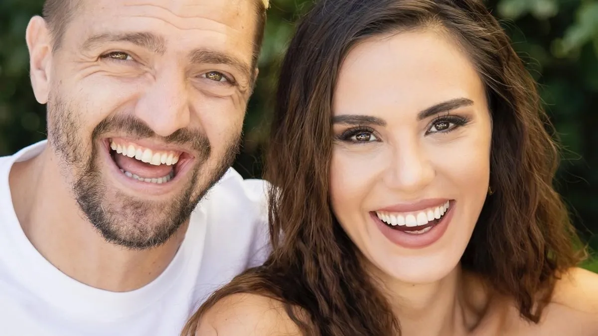 Caner Erkin ve Şükran Ovalı’nın Çeşme’deki Romantik Kaçamağı