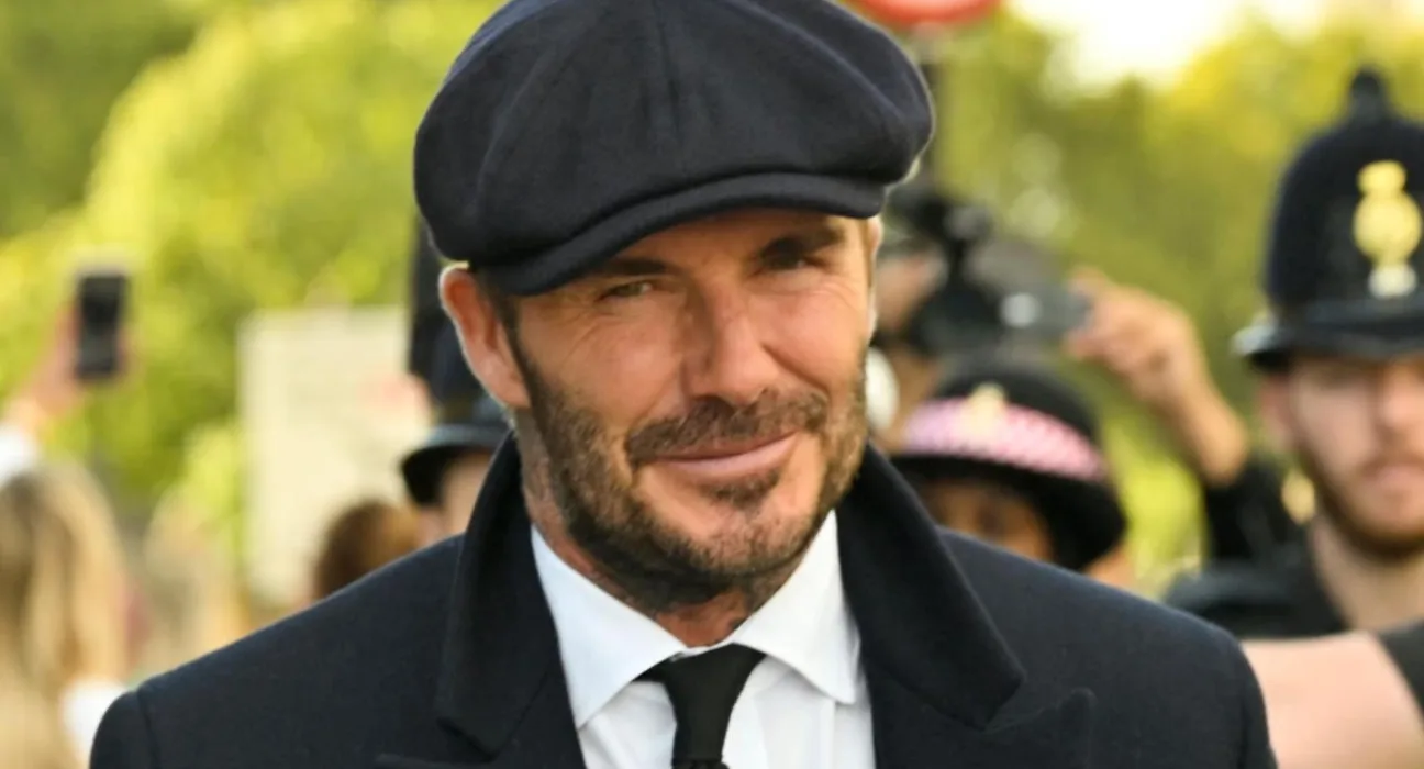 David Beckham Dünya Bal Arısı Günü’nü Kendi Kovanlarının Başında Kutladı