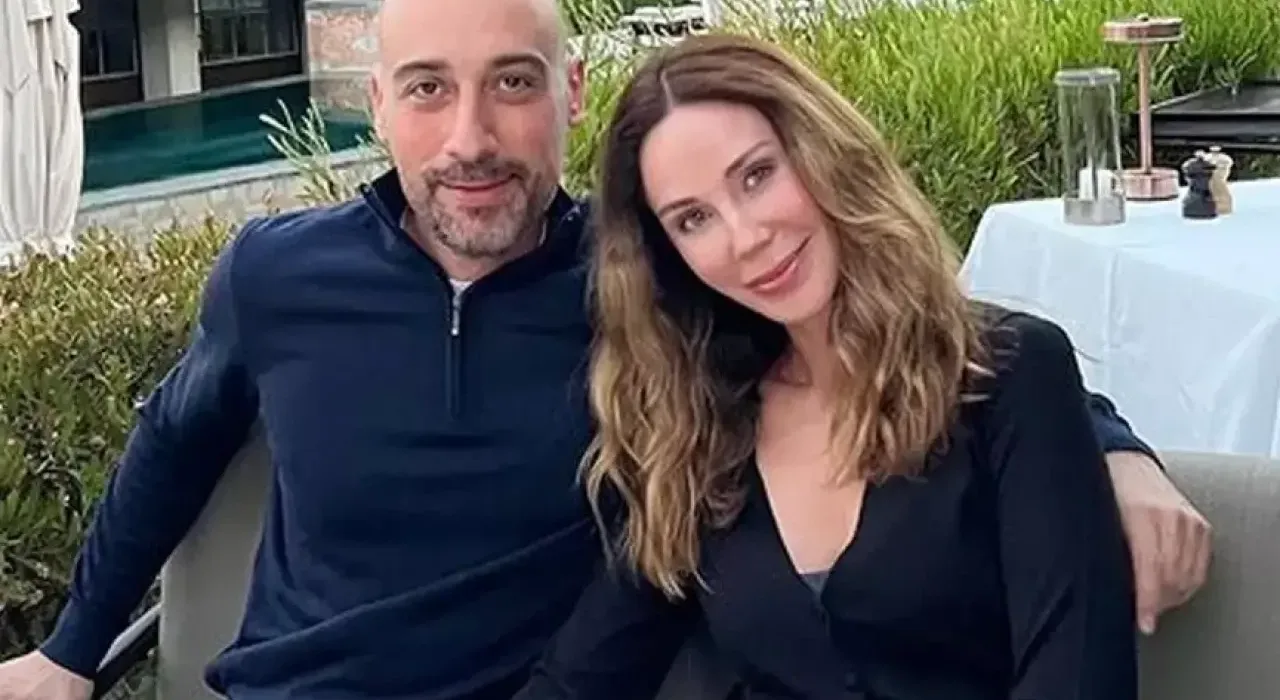 Demet Şener ve Tolga Arman Bodrum’da Tatilin Tadını Çıkardı