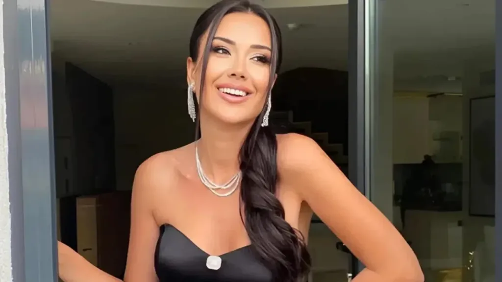 Dilan Polat Yardımcısı Şule ile Kavga Etti