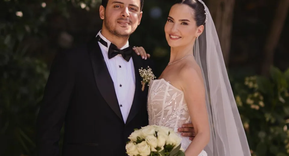 Ezgi Şenler Çocukluk Aşkı Ömer Gürgen ile Dünyaevine Girdi