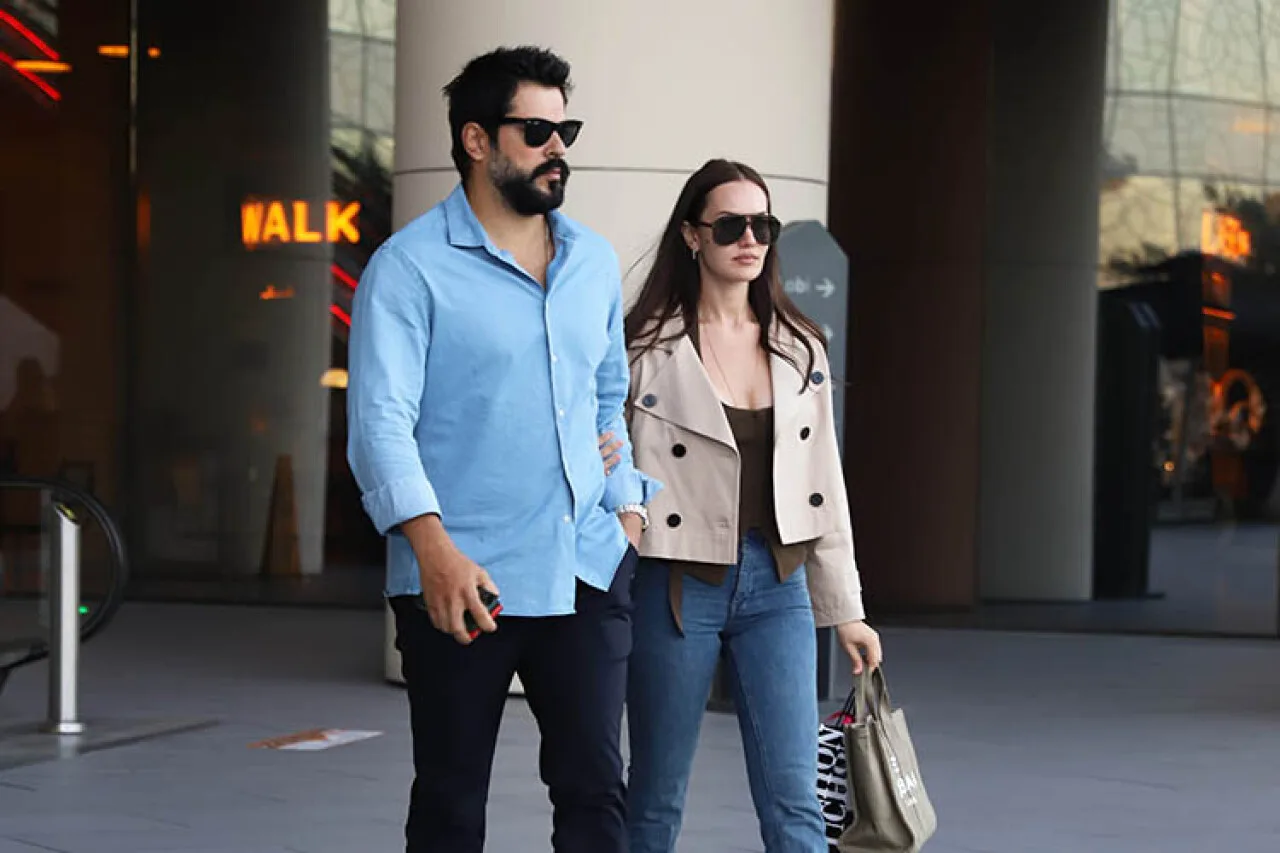 Fahriye Evcen’in Instagram Hamlesi: Boşanma İddiaları Yeniden Gündemde!