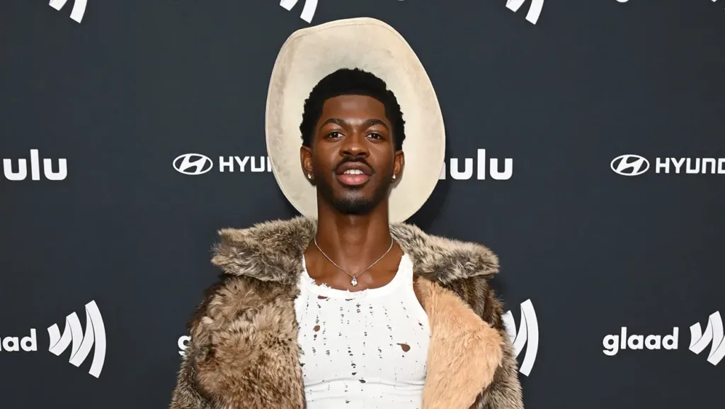 Grammy Ödüllü Rapçi Lil Nas X, Los Angeles’ta Skandal Gecede Tutuklandı