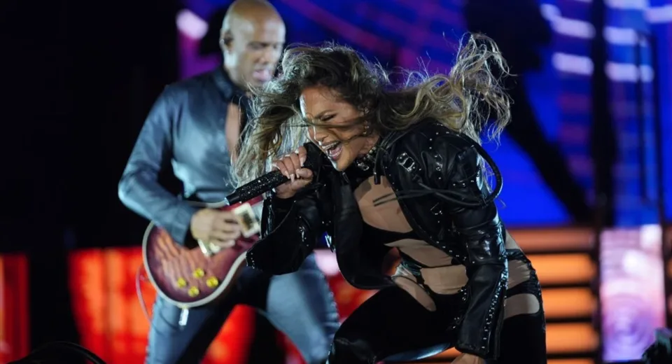 Jennifer Lopez, 6 Yıl Sonra İstanbul'u Salladı: Unutulmaz Geceye 50 Şarkı Damga Vurdu