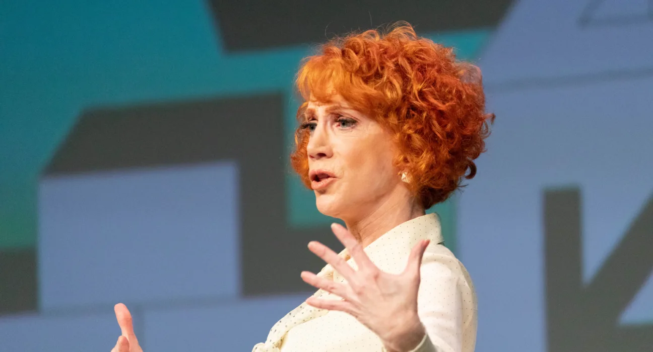Kathy Griffin Üçüncü Yüz Gerdirme Ameliyatını Açıkladı: Acı Doluydu!
