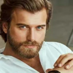 Havalimanında Aşk Rüzgarı: Can Yaman ve DJ Sara Bluma’dan Romantik Paylaşım