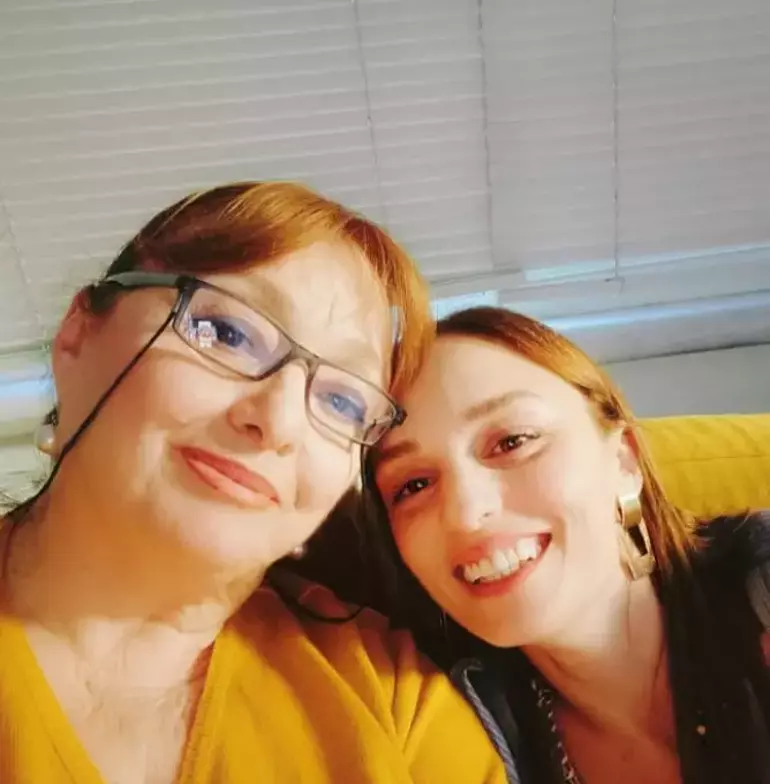 Nilperi Şahinkaya'nın Büyük Acısı: Annesi Meltem Vural Hayata Veda Etti