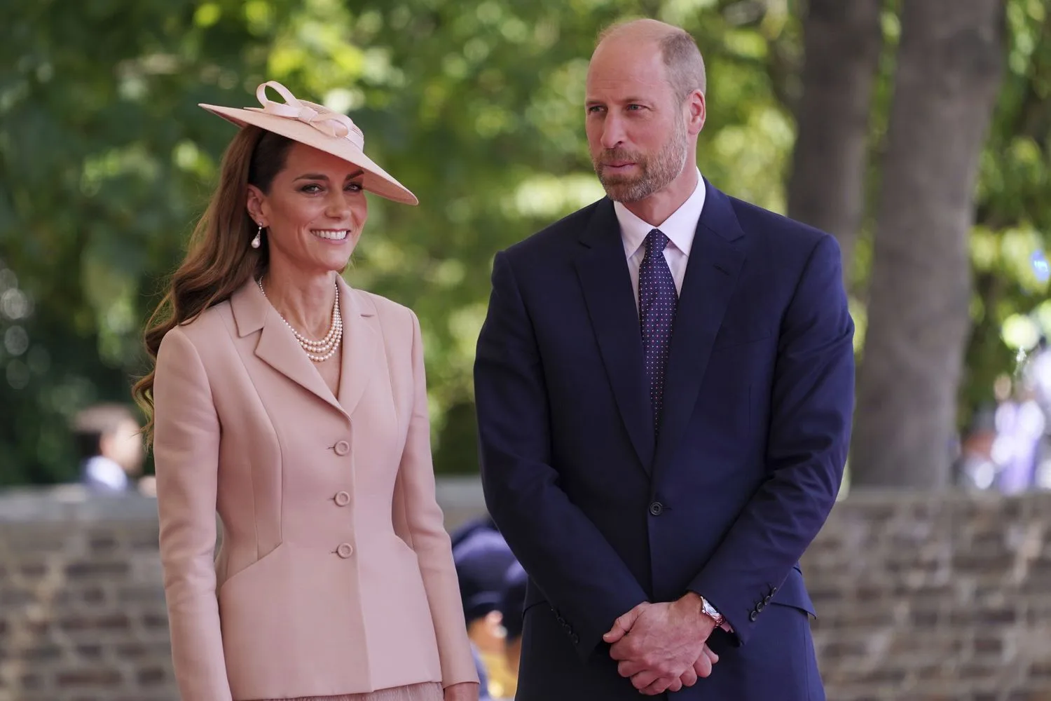 Prens William ve Prenses Kate, Zorlu Günleri Geride Bırakıyor