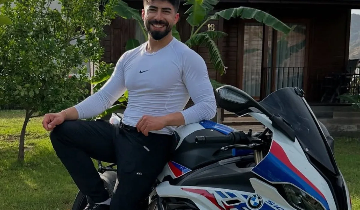 Sosyal Medya Fenomeni Deniz Servan Narin, Motosiklet Kazasında Hayatını Kaybetti