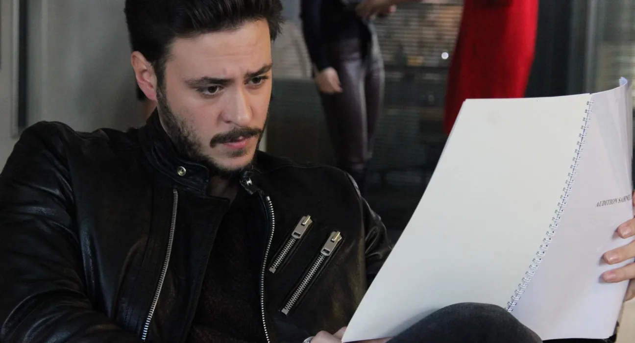 Anıl Altan’dan Dikkat Çeken Cevap: “O Konulara Girmeyelim”