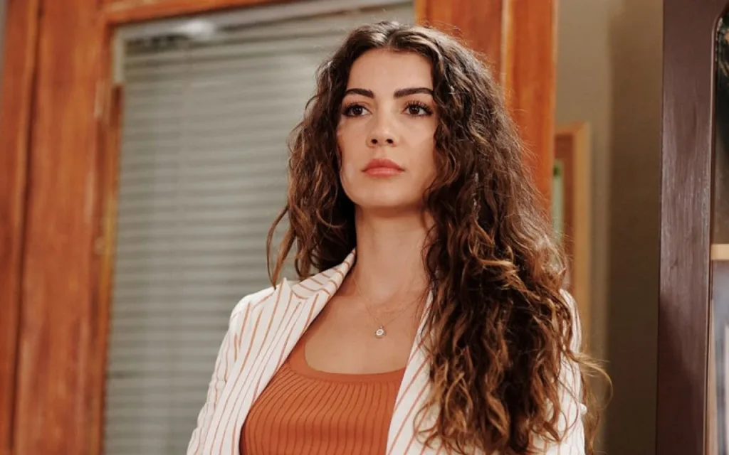 Burcu Özberk’in Hayranıyla Yaşadığı Karşılaşma Sosyal Medyayı Salladı