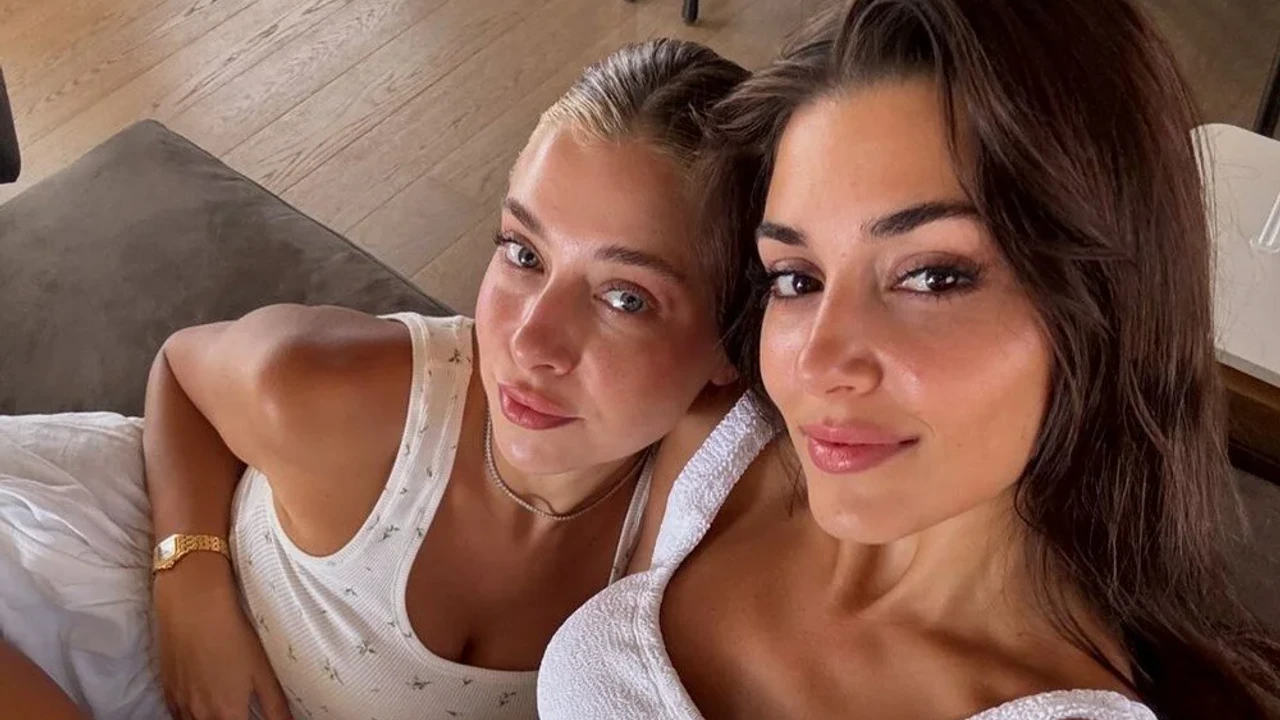 Hande Erçel ve Gamze Erçel Milano Moda Haftası’nda Göz Kamaştırdı