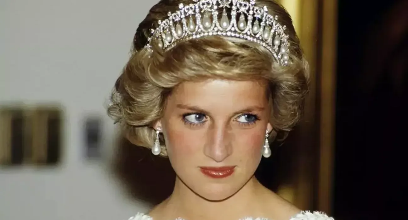 Prenses Diana'nın Mühürlediği Zaman Kapsülü Yıllar Sonra Açıldı