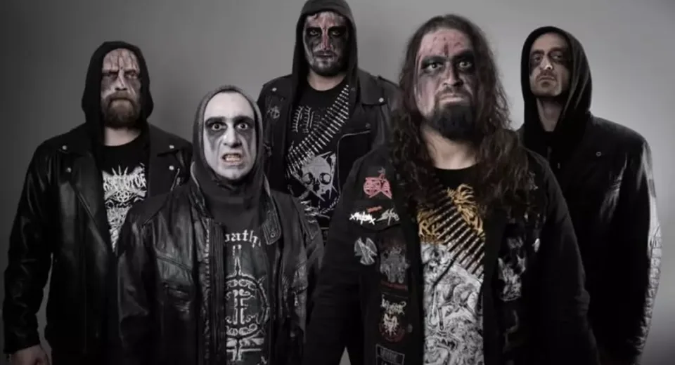 Şarkı Sözleri Kriz Yarattı: Rock Grubu Üyeleri Tutuklandı