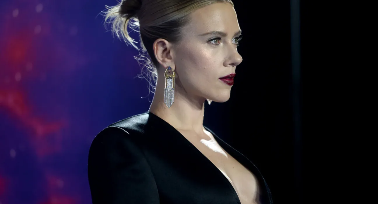 Scarlett Johansson’dan Müjde: Colin Jost Ekranlara Geri Dönüyor