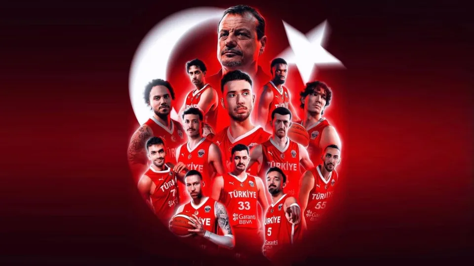 Ünlülerden 12 Dev Adam’a Büyük Destek