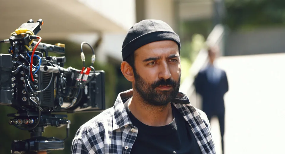 Ferit Kaya, ‘Uykucu’nun Afro’suyla Beyazperdede Parlıyor