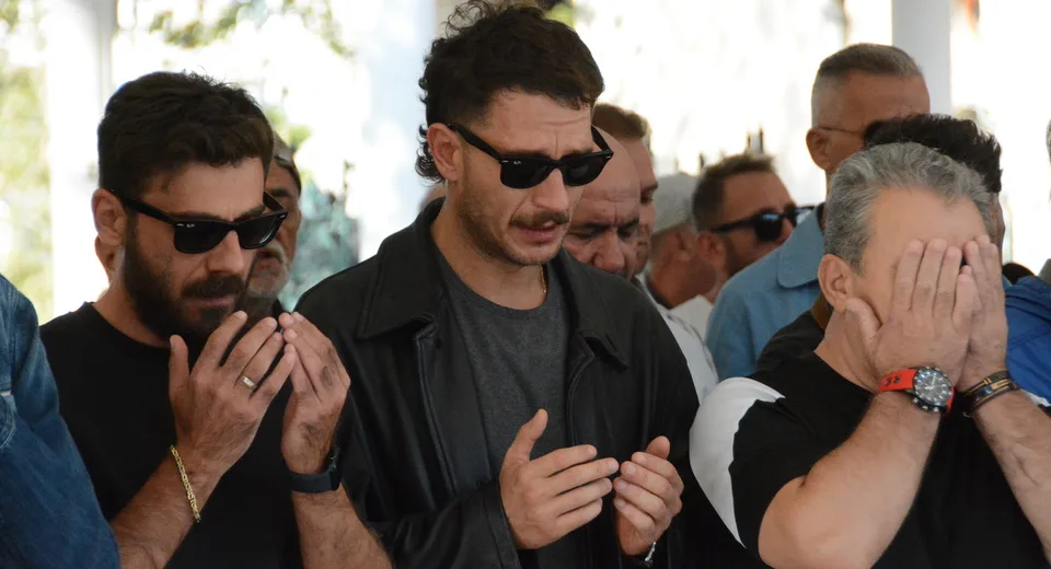 Uraz Kaygılaroğlu’nun Baba Acısı: Nezahat Kaygılaroğlu Toprağa Verildi
